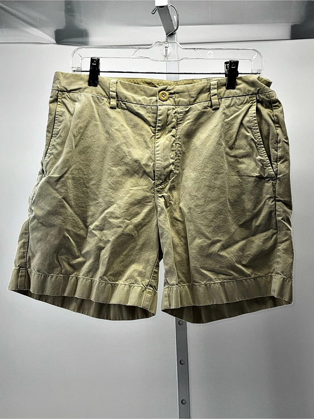 Vineyard Vines light yellow corduroy shorts